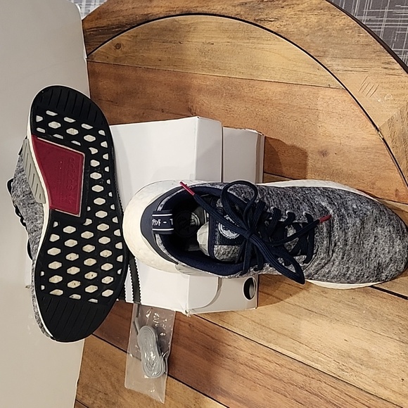 Adidas NMD R2 UAS Originals Size 8 - Picture 3 of 3